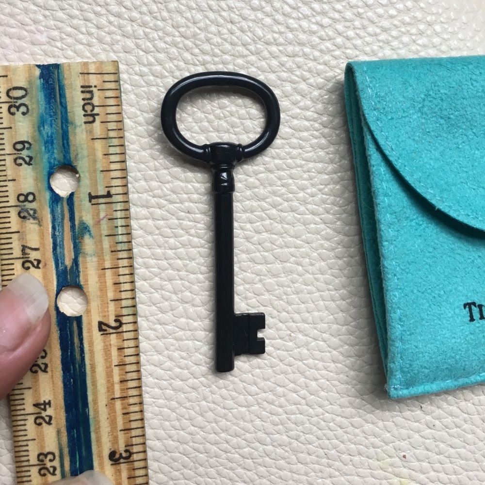 Tiffany & Co RARE Bone China Large Key - Picture 6 of 7